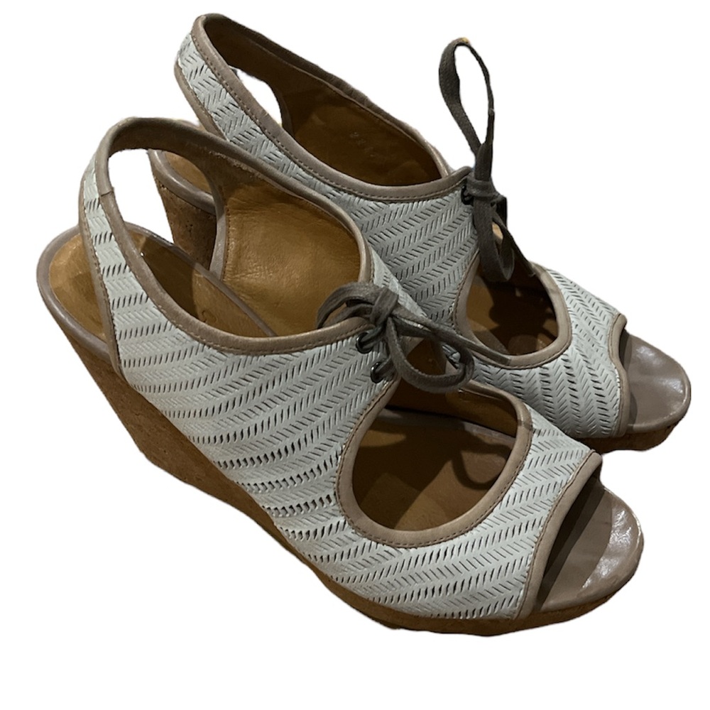 Like New Coclico Leather Wedges Sz. 8